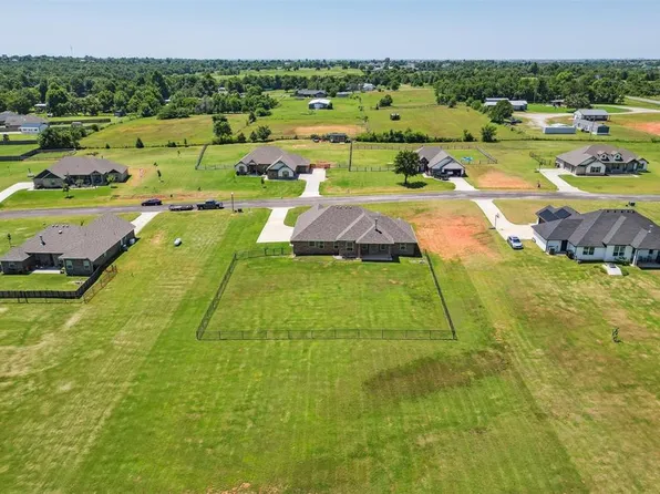 2316 Dixie Dr, Blanchard, OK 73010