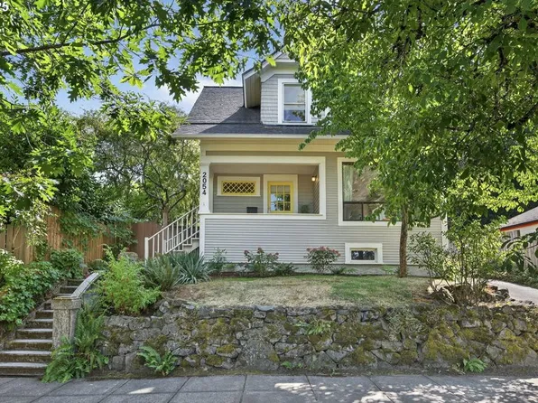 2054 N Emerson St, Portland, OR 97217