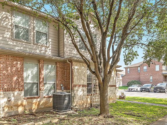 3rd image of 2502 Grayson Cir