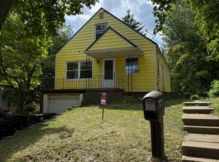 1070 Clifton Ave, Akron, OH 44310