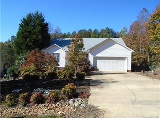 3381 Shore Launch Dr, Sherrills Ford, NC 28673