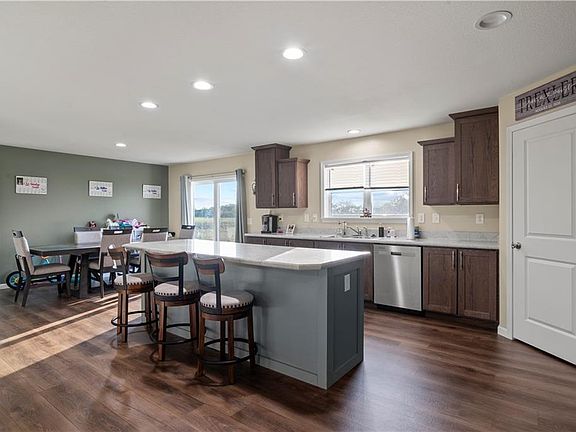3rd image of 6650 Logeman Rd