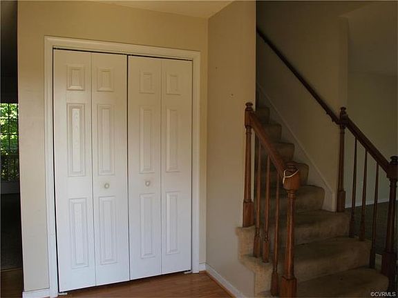 3rd image of 6713 Fox Downs Dr