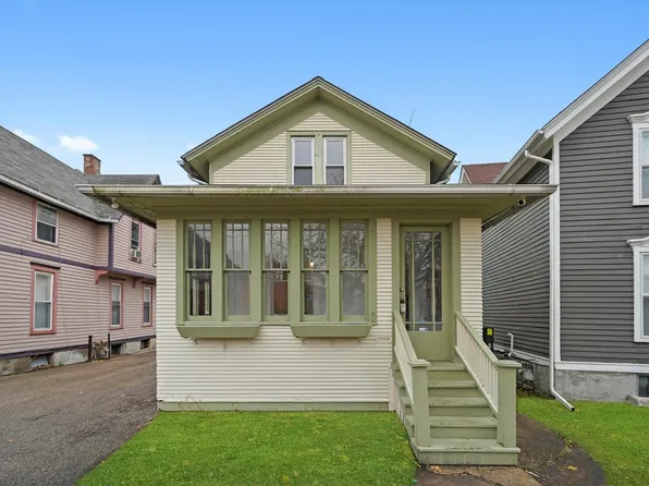 281 Gifford Pl, Elgin, IL 60120