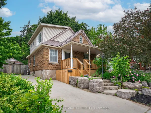 52 Dane St, Kitchener, ON N2H 3H7