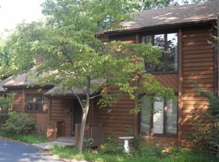 943 Lyndhurst Rd, Waynesboro, VA 22980