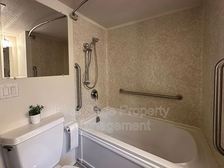 241 Evans Rd — Photo 21