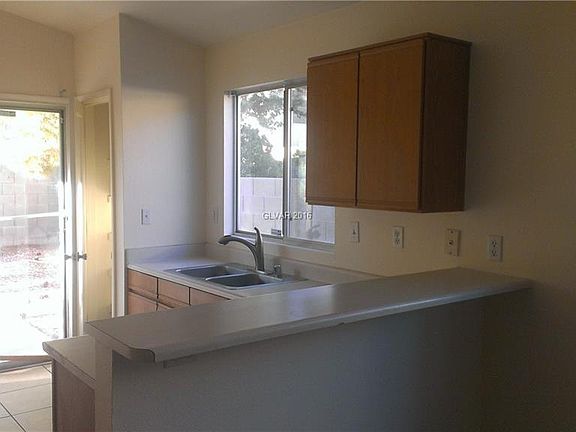 3rd image of 4674 Coronado Hills Way