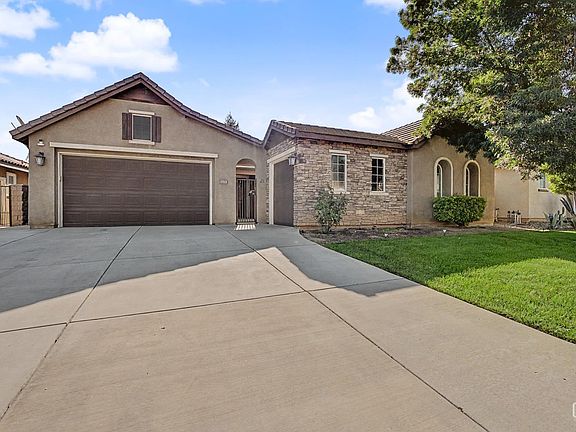 4th image of 5523 Segovia Way
