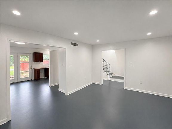 2nd image of 7702 Belcrest Pl #7702