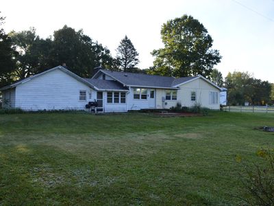 7205 N Riverview Dr, Kalamazoo, MI, 49004