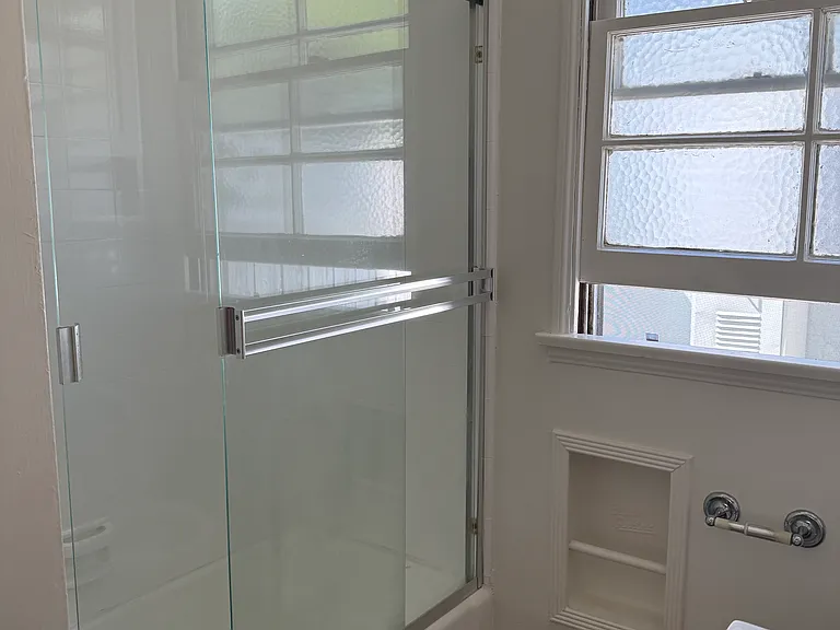 4545 Hazeltine Ave #101 — Photo 5