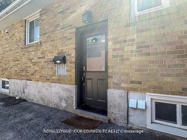 41 Shropshire Dr #BASEMENT — Photo 3