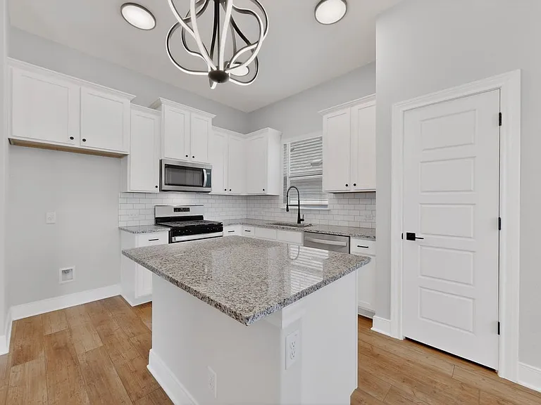 212 Lt John Decker Dr — Photo 8
