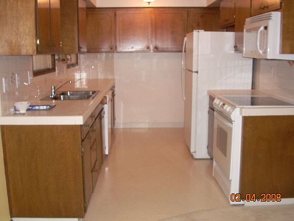 5th image of 519 NE 106th Ave