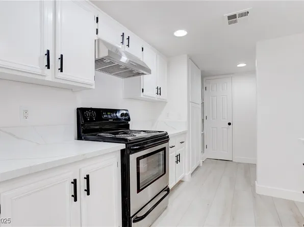 5792 Ambassador Ave Unit 102, Whitney, NV 89122