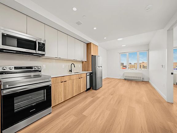 3rd image of 261 Grand Concourse #7701
