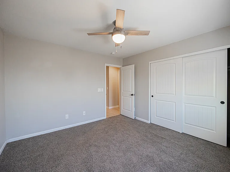 2547 E Illini St — Photo 22
