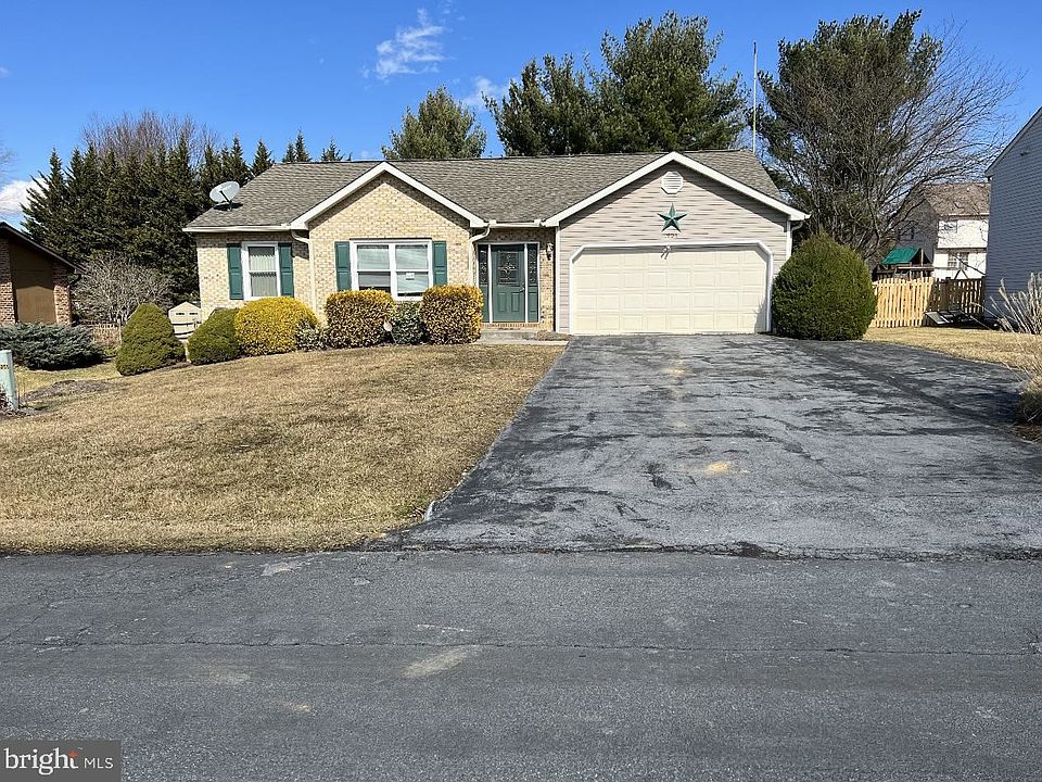 1st image of 1906 Winston Dr