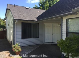 13345 SW Scotts Bridge Dr, Tigard, OR