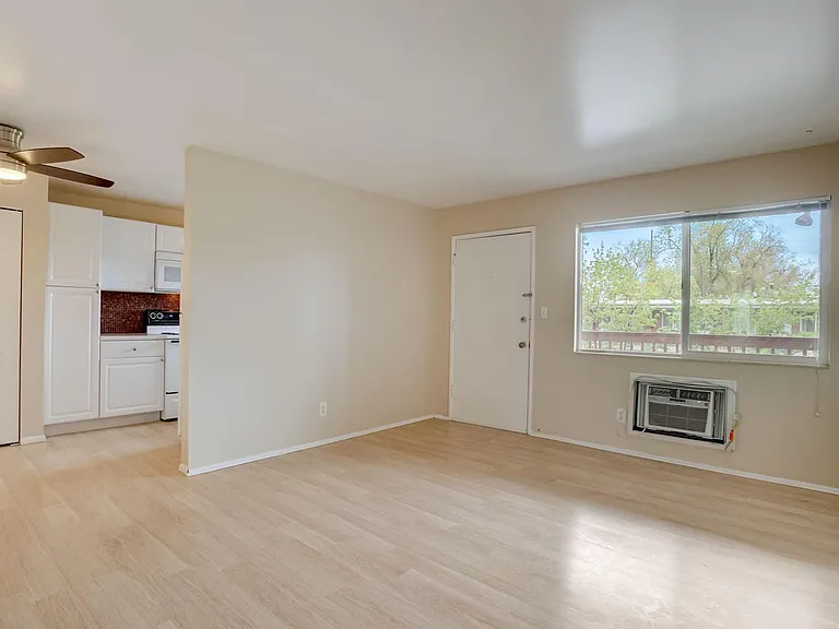 2180 S Lake St — Photo 3