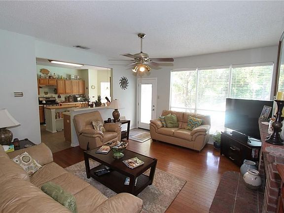 4th image of 2216 Shelmar Dr