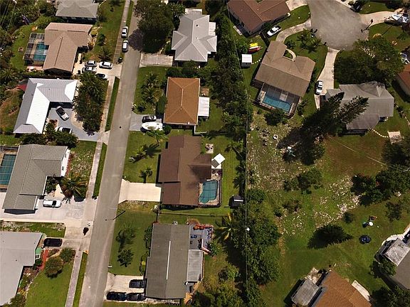 4th image of 1780 NE 23rd Ter