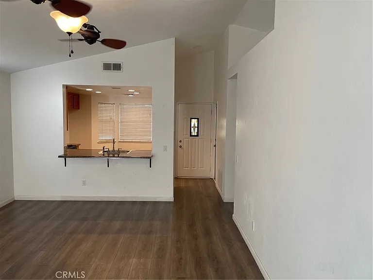 1005 Lilac St — Photo 11