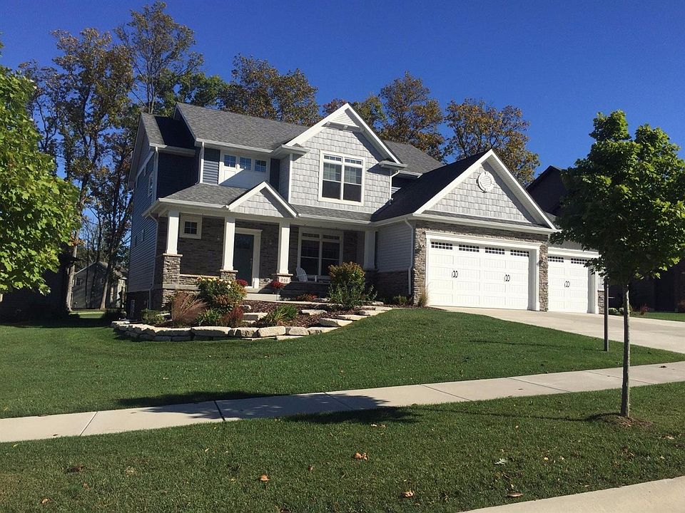 1st image of 916 Theresa Dr Unit 1