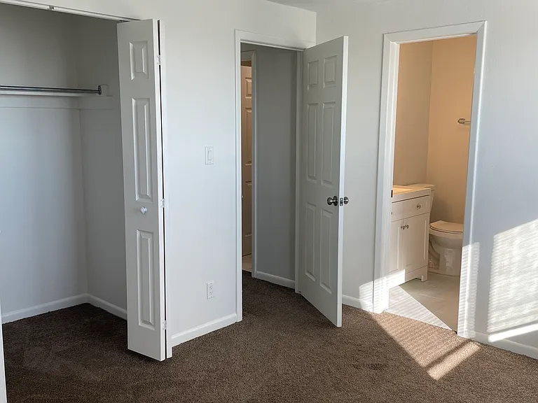 524 Gladiola St — Photo 14