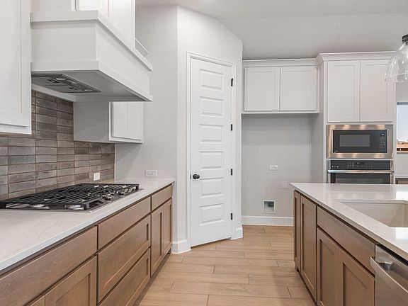 7th image of this home