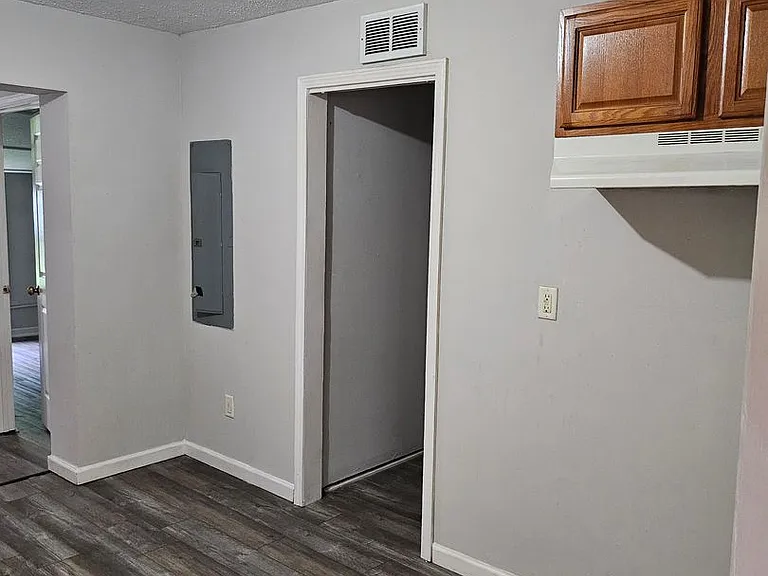 3305 Culverson Ave — Photo 4