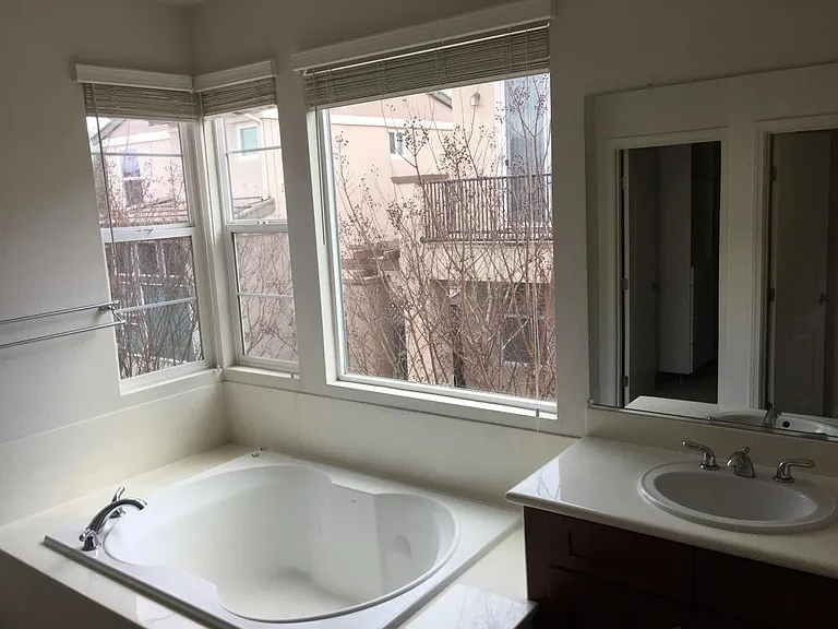 432 Constantine Ct #1 — Photo 12