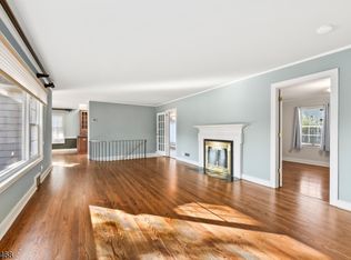 24 Dogwood Ln, New Providence, NJ 07974