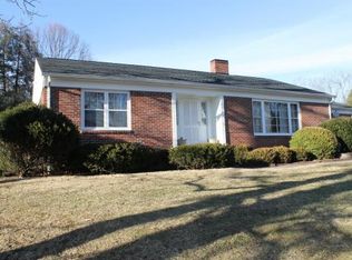 111 Tyler Dr, Bristol, TN 37620