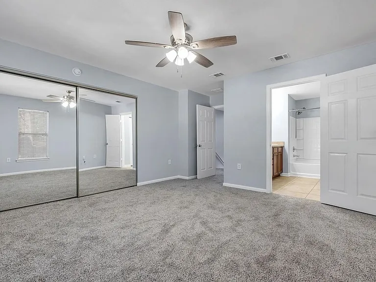 2400 Fred Smith Rd #201 — Photo 10