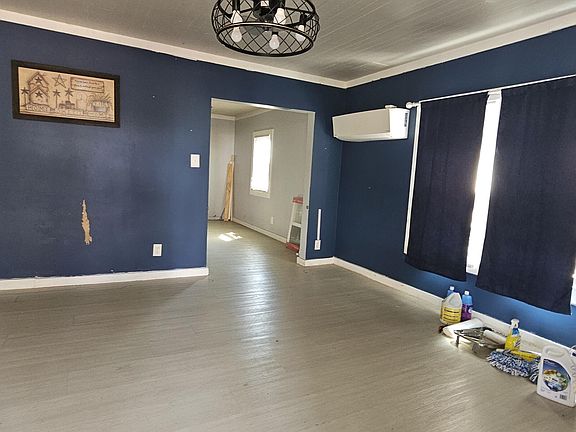 2nd image of 210 Cherry Street