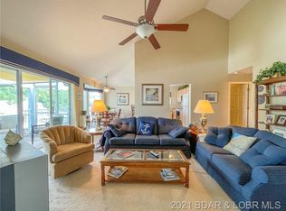 288 Regatta Bay Cir #4E, Lake Ozark, MO 65049