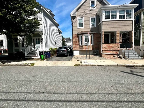 51 Flint St, Somerville, MA 02145