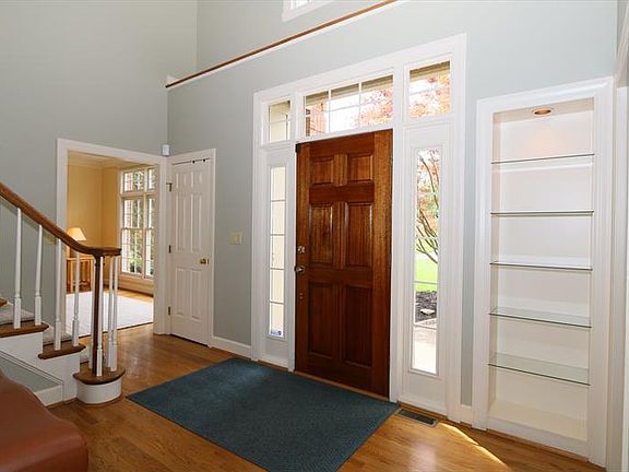 4th image of 2920 Turpin Woods Ct