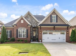 4005 Saint Andrews Ct, Cramerton, NC 28032