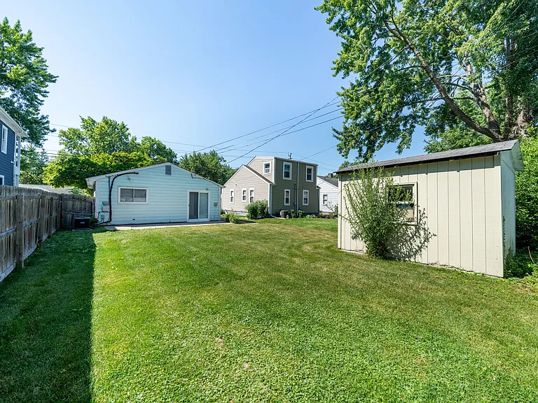 973 E Forteen Mile Rd — Photo 13
