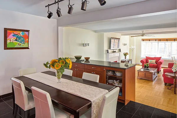 Sold by Stribling | media 15