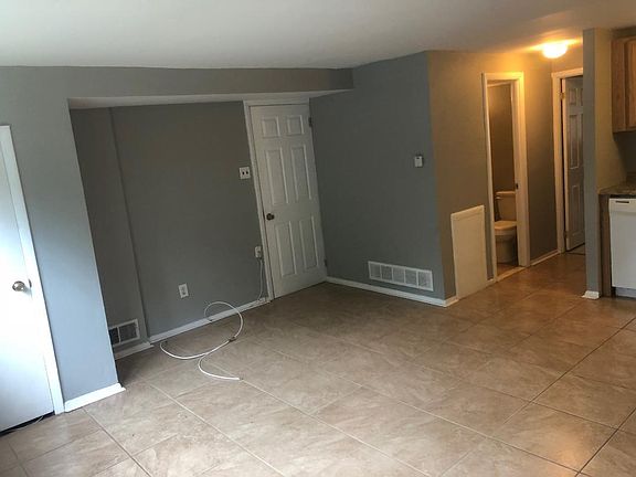 2nd image of 266 Greenough St APT A