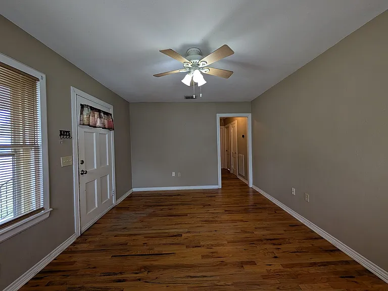1185 W Mill St — Photo 7