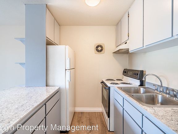 3rd image of 4046 S 31st St #3