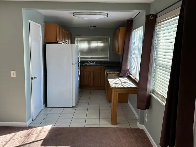 2930 Macarthur Blvd #4 — Photo 5