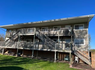 2228 Coltonville Rd #5, Sycamore, IL 60178