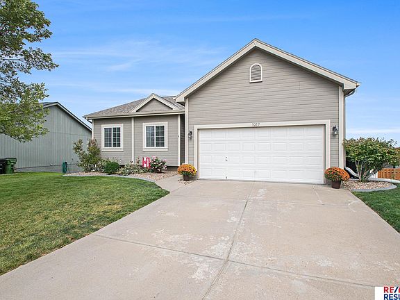 4th image of 1917 Southview Dr