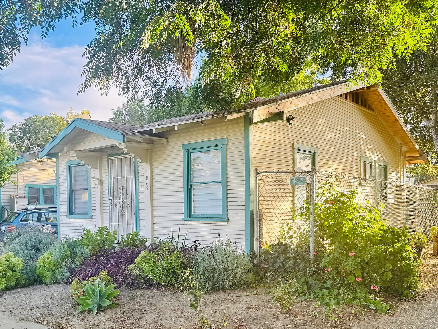 2 bed, 1100 sqft, $2,600 — Photo 3